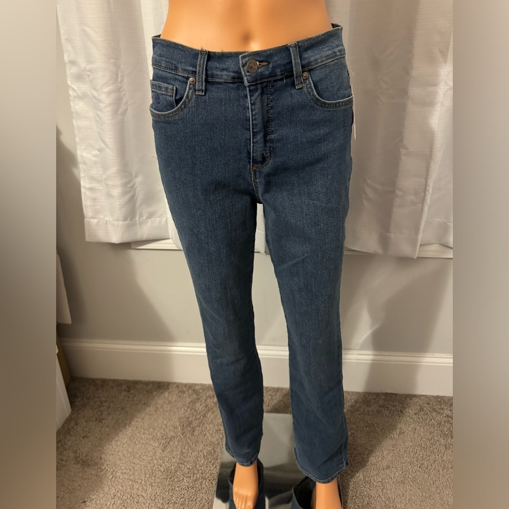 Great Gloria VanderBilt size 4 blue denim Amanda bootcut jeans new